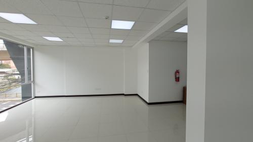 Oficina en arriendo con opción a compra Sector La Carolina